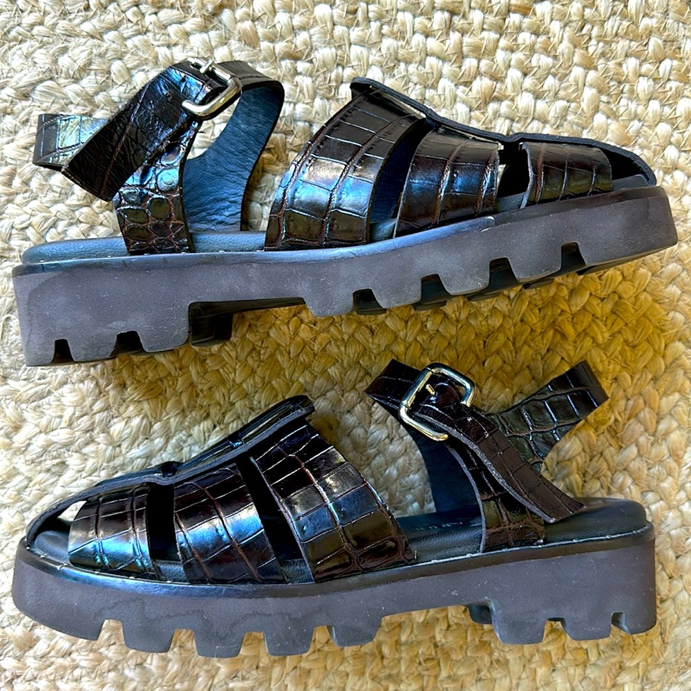 Freda Salvador AUSTIN Fisherman Sandals in Espresso size 7